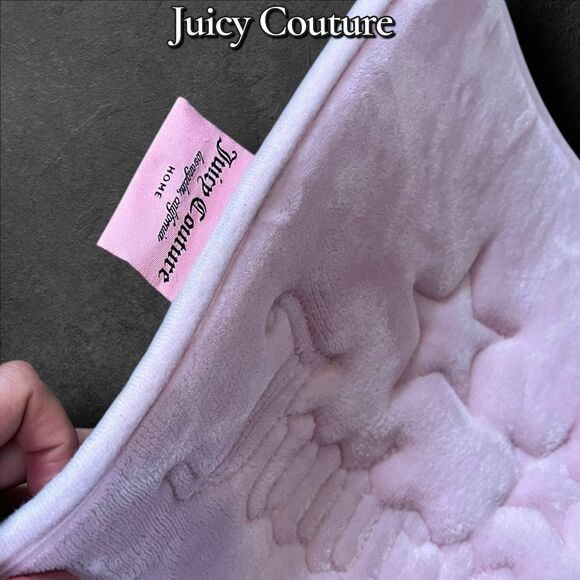 Juicy Couture Pink Plush Bath Mat – Like New (No Tags) - Picture 2 of 5